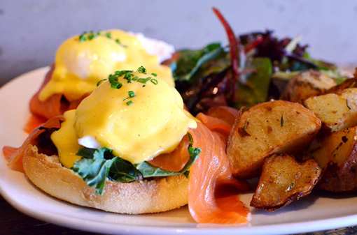 8 Best Breakfast Spots in Illinois!