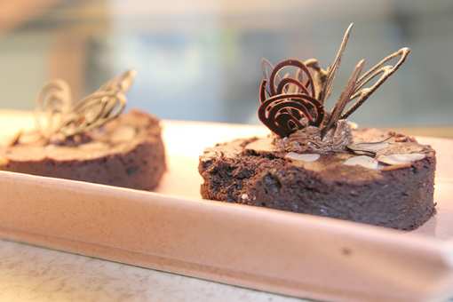 9 Best Cake Shops in Illinois!