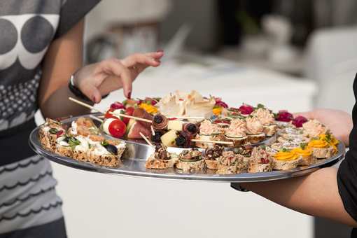 The 10 Best Caterers in Illinois!