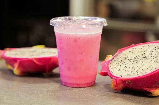 8 Best Smoothie Places in Illinois!
